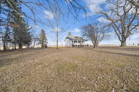 91 20th Ave, Clear Lake, WI 54005