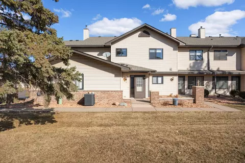 5325 Orleans Ln N #4, Plymouth, MN 55442