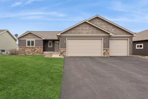 165 Wheat Field Ln, New Richmond, WI 54017