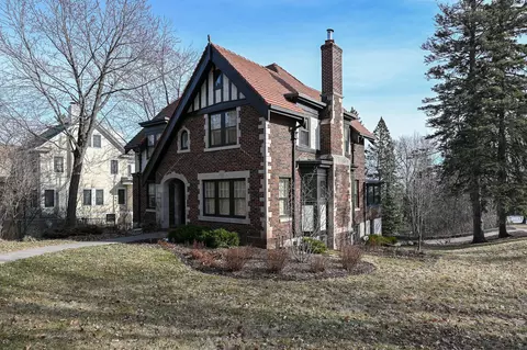 Exterior - 3102 E 1st St, Duluth, MN 55812 photo 12 of 13