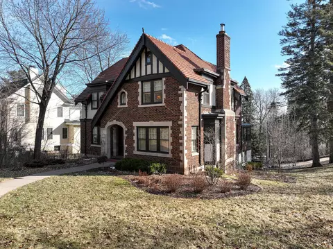 Exterior - 3102 E 1st St, Duluth, MN 55812 photo 2 of 13