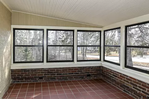 Exterior - 3102 E 1st St, Duluth, MN 55812 photo 5 of 13