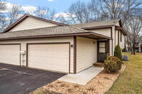 6950 Chaparral Ln, Chanhassen, MN 55317