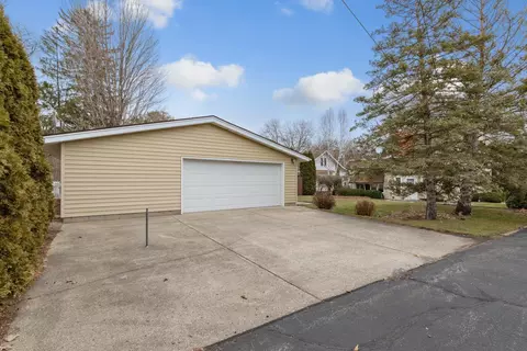 526 Tatepaha Blvd, Faribault, MN 55021 photo 4