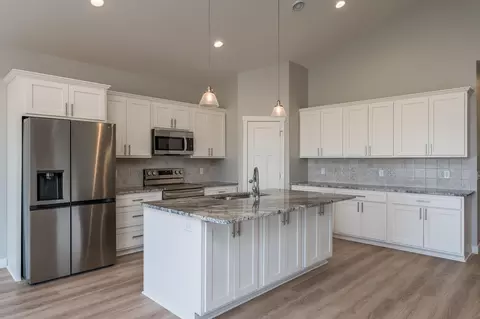 14 Sunset Ct, North Mankato, MN 56003