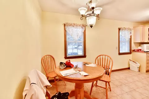 Dining - 928 Riverside Dr SE, Saint Cloud, MN 56304 photo 2 of 2