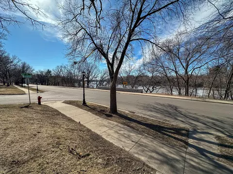 View/Area - 928 Riverside Dr SE, Saint Cloud, MN 56304 photo 1 of 2