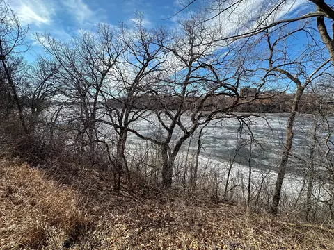 View/Area - 928 Riverside Dr SE, Saint Cloud, MN 56304 photo 2 of 2