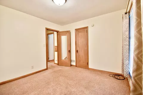 Bedroom - 928 Riverside Dr SE, Saint Cloud, MN 56304 photo 5 of 6