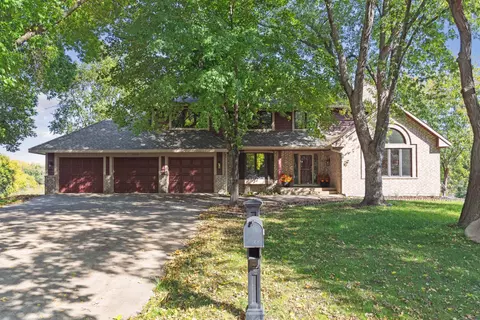 13315 32nd Ave N, Plymouth, MN 55441