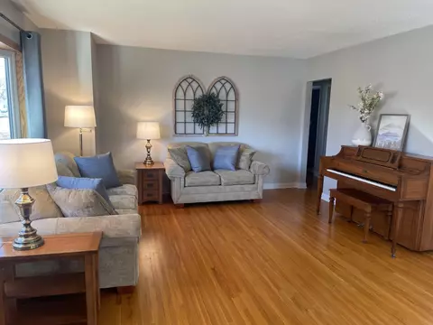 Living - 803 Brian St, Marshall, MN 56258 photo 3 of 4