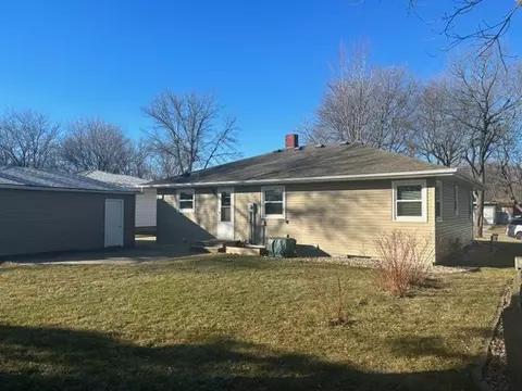 Exterior - 803 Brian St, Marshall, MN 56258 photo 7 of 11