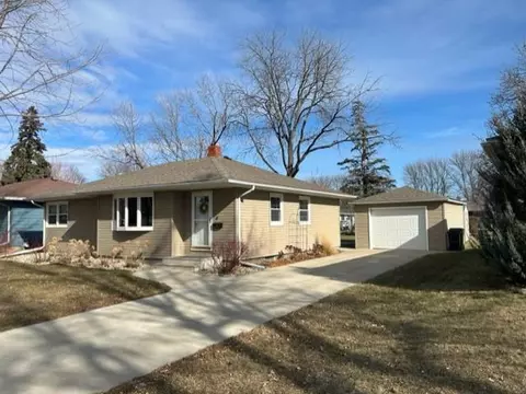 803 Brian St, Marshall, MN 56258