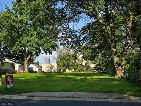 1915 Eddy St, Hastings, MN 55033
