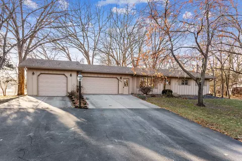 3933 36th St SE, Delano, MN 55328