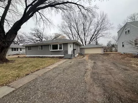 12633 Monterey Ave S, Savage, MN 55378