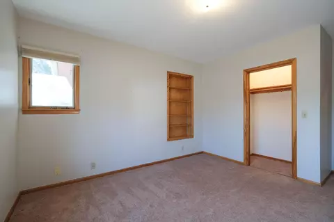 Bedroom - 400 9th St SE, Waseca, MN 56093 photo 1 of 4