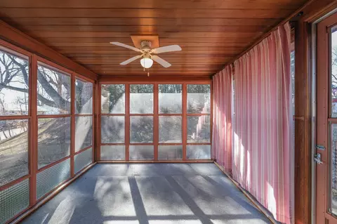 Exterior - 400 9th St SE, Waseca, MN 56093 photo 6 of 10