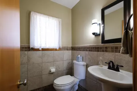Bath - 400 9th St SE, Waseca, MN 56093 photo 1 of 6