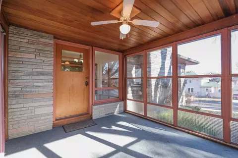 Exterior - 400 9th St SE, Waseca, MN 56093 photo 5 of 10