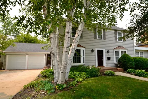 612 5th Ave SW, Faribault, MN 55021 photo 2