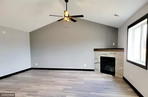 1007 Cook St, Saint Peter, MN 56082 photo 10