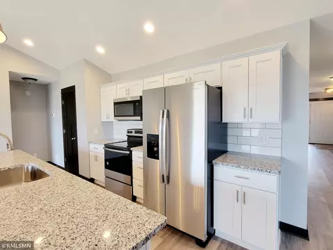 1007 Cook St, Saint Peter, MN 56082 photo 6