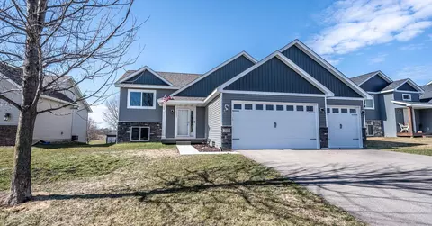 237 Hawaii St SE, Lonsdale, MN 55046