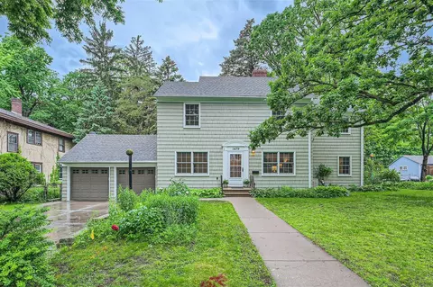 1479 Raymond Ave, Saint Paul, MN 55108