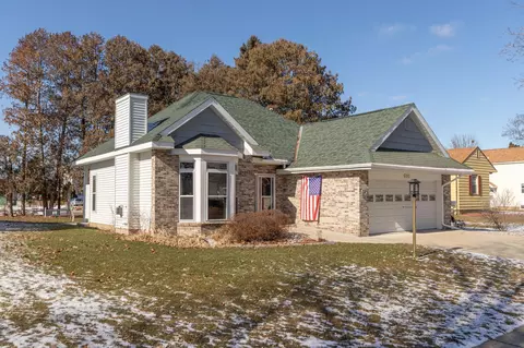 600 N Huron Ave, Spring Valley, MN 55975