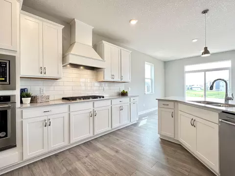 4715 172nd St W, Lakeville, MN 55044