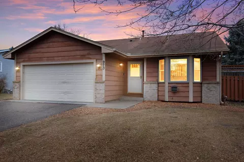 973 99th Cir NE, Blaine, MN 55434