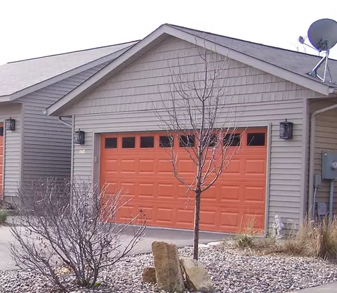 160 Cannonwood Dr, Red Wing, MN 55066
