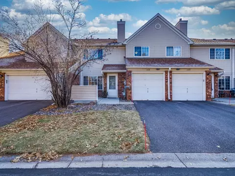 1224 Bay Cv #33, White Bear Lake, MN 55110
