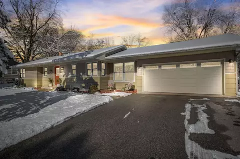 5026 Holiday Rd, Minnetonka, MN 55345