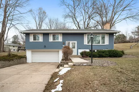 5209 Birch Rd, Minnetonka, MN 55345