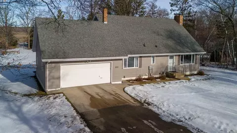901 Bunchberry Ln NE, Bemidji, MN 56601