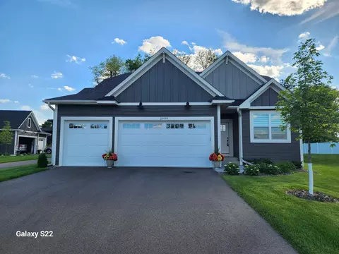 29195 Kenwood Way, Chisago City, MN 55013