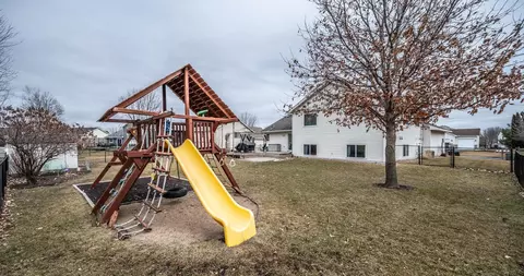 Exterior - 2409 Birch St W, Rosemount, MN 55068 photo 5 of 9