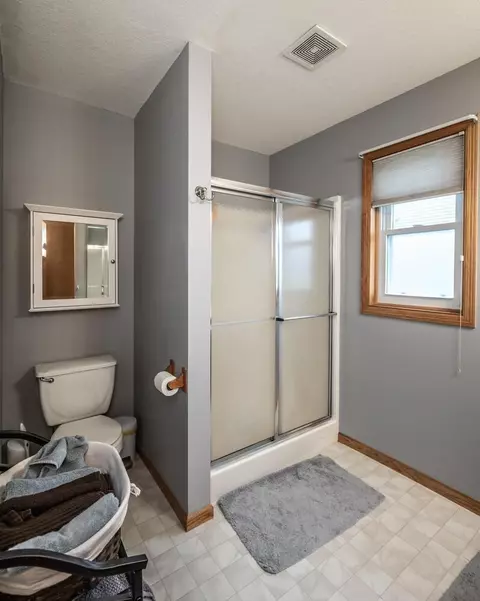 Bath - 2409 Birch St W, Rosemount, MN 55068 photo 1 of 4