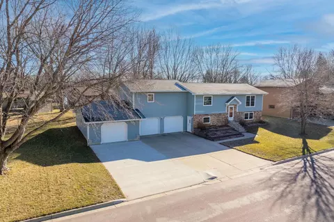 3709 Cedar Creek Ct, Fairmont, MN 56031