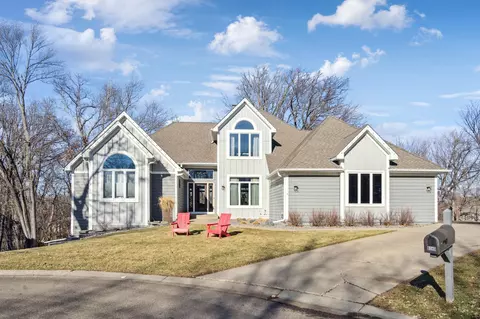 6140 Berkshire Ln N, Plymouth, MN 55446