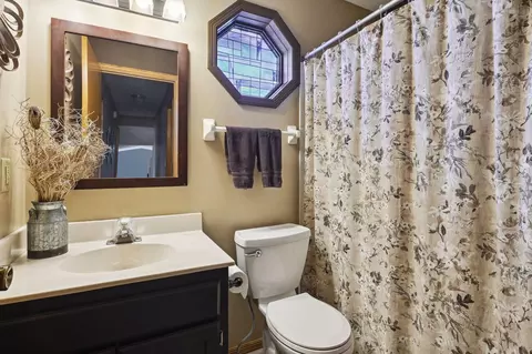 Bath - 6511 109th Pl N, Champlin, MN 55316 photo 3 of 3