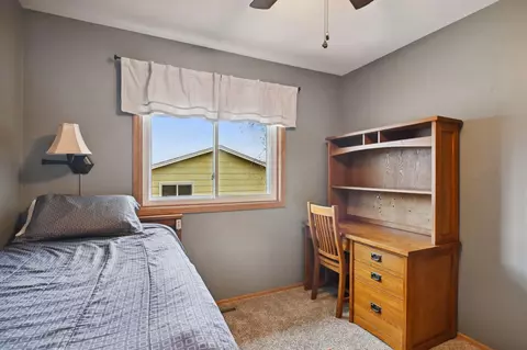 Bedroom - 6511 109th Pl N, Champlin, MN 55316 photo 6 of 9