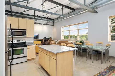 111 E Franklin Ave #318, Minneapolis, MN 55404