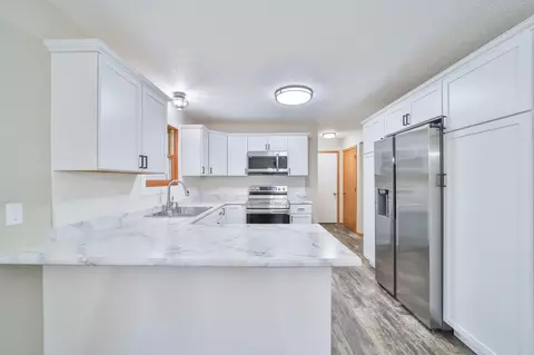 Kitchen - 13384 Shadowwood Dr, Baxter, MN 56425 photo 1 of 5