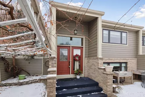 110313 Center Green Cir, Chaska, MN 55318