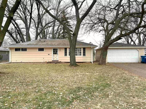 9850 Girard Ave S, Bloomington, MN 55431