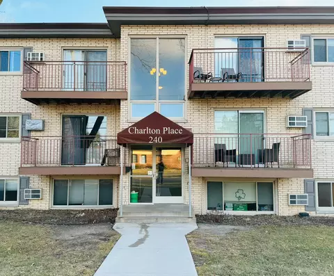 240 Wentworth Ave W #203, West Saint Paul, MN 55118
