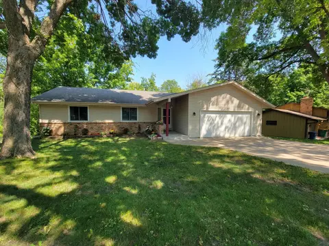 206 Upper Lea Ln, Long Lake, MN 55356